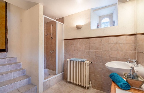 Landevieille Bed & Breakfast | Guest House 'Chambre Afrique' with Shared Garden and Wi-Fi