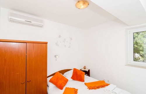 Mlini Apartment | Guest House Daniela - Double Room with Private External Bathroom and Patio - SOBA 3