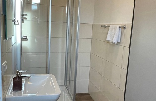 Pasewalk Apartment | Guest house double room 206 - Lokschuppen Pasewalk- Guest houses with double rooms, single rooms and