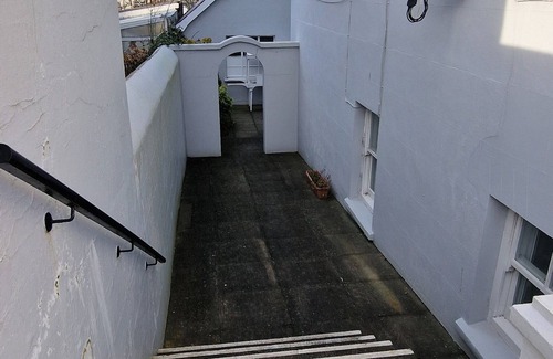 Aberaeron House | Guest house full of character, central location. 5 min walk to the beach