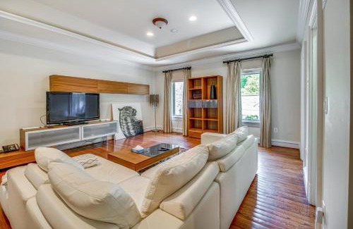 Great Falls House | Guest House in Private Villa about 23 Mi to Washington