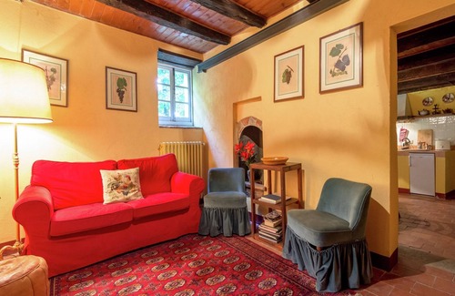 Saint-remy-de-provence Other | Guest House in Monferrato with Wine Tasting
