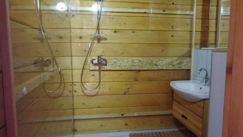 Zivinice House | Guest House Mala Prica