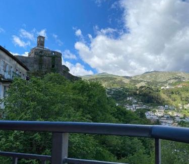 Gjirokaster Apartment | Guest House Persa