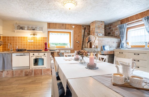 Zirovnica House | Guest House Pr' Čut - peaceful location, perfect for families