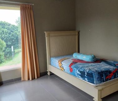 Sukaraja Villa | Guest House Sentul by Benchmark