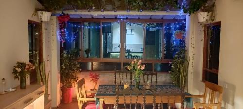 Huaraz House | Guest house. Shared room in panoramic apartment. Private bathroom. Kitchen and washmachine