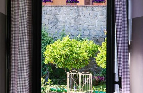 Lake Bracciano Apartment | Guest house Trevignano Romano