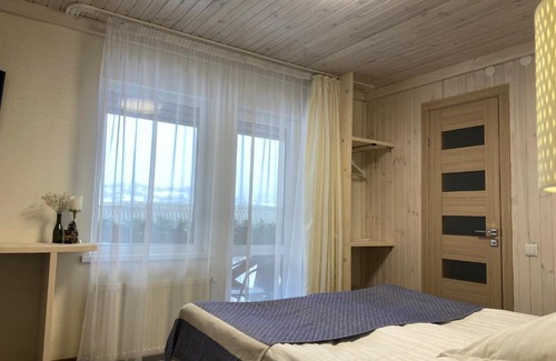 Slavske House | Guest House