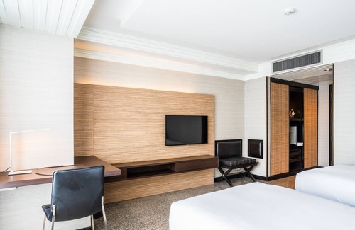 Ploenchit Apartment | Guest Patio Oasis Ploenchit BTS Nana/Ploenchit