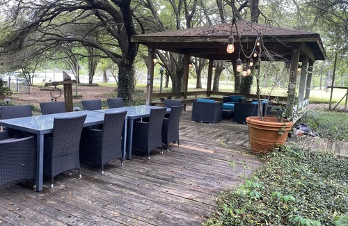 Plantersville Cabin | GUEST RANCH CABIN /POOL/FISHING LAKE