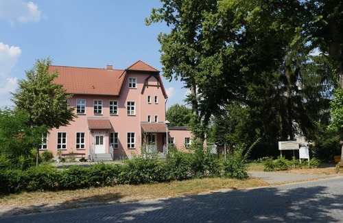 Melchow Apartment | Guest room 3 with shared kitchen for 2 persons