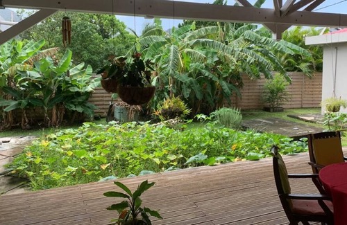 Gourbeyre Bed & Breakfast | Guest room in air-conditioned family villa with private swimming pool