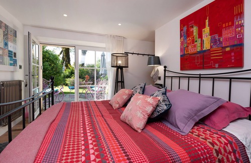 Brech Bed & Breakfast | Guest Room 'Room - Spa - Pool - Sauna' with Private Terrace and Shared Garden