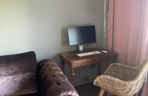 Snellegem Bed & Breakfast | Guest Rooms by Art Bruges