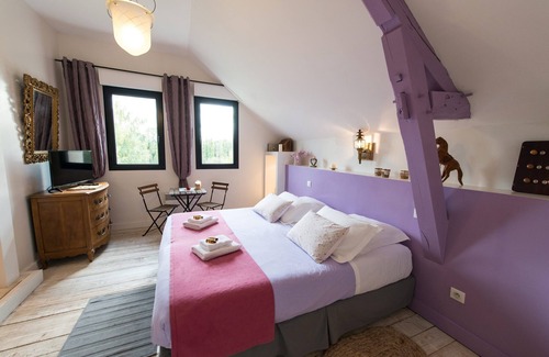 Noyant-et-Aconin Bed & Breakfast | GUEST ROOMS 💦 Swimming pool, Spa, Hammam, Sauna. Just for you!