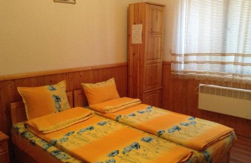 Tryavna House | Guest Rooms Toni & Miro