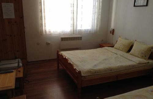 Tryavna House | Guest Rooms Toni & Miro