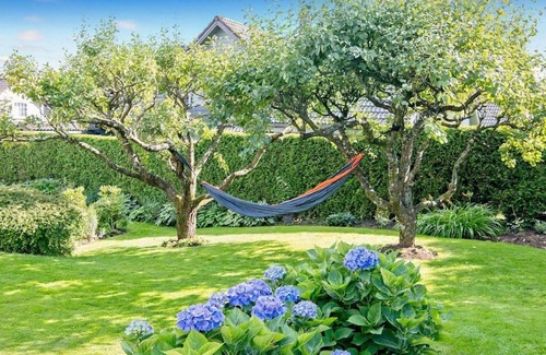 Forus Apartment | Guest Station with Great Fjord & Beach