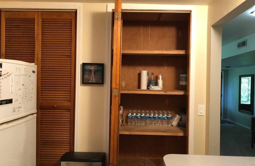 Gig Harbor House | Guest Suite (1,300+ sq. ft. /121 sq. m.)—Walk to Beach and Bridge