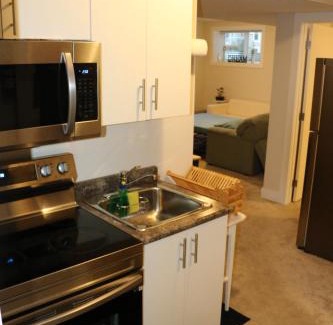 Northwest Calgary Apartment | Guest Suite in Calgary