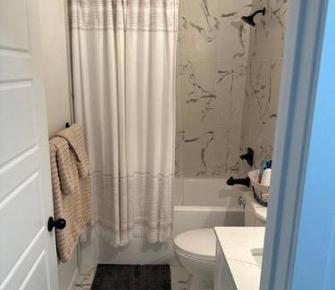 Southwest Calgary Apartment | Guest suite in Southwest Calgary