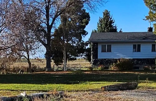 Springfield Apartment | Guest suite, in the country.
