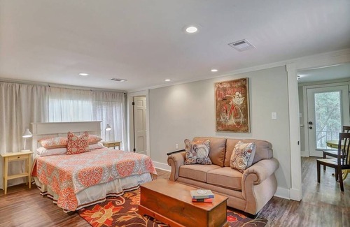 Greater Belhaven House | Guest unit of Magnolia Manor: The Tiny Getaway