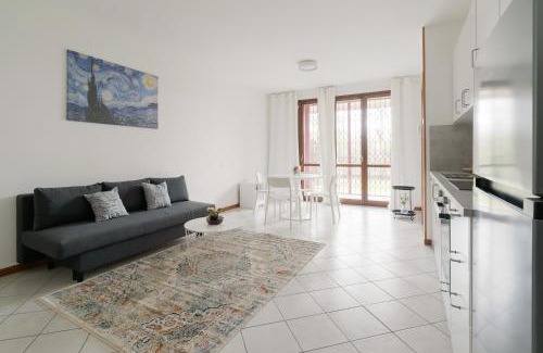 Bruzzano Apartment | GuestHost - Bright Apartment with garden
