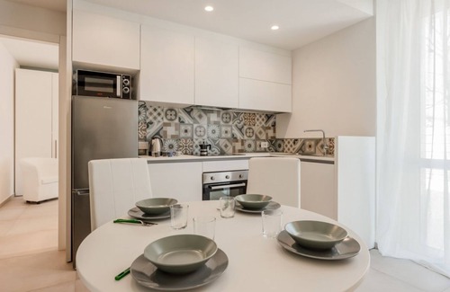 Luni Apartment | GuestHost - Mare Monti Apartment 1