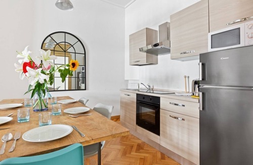 Guastalla Apartment | GuestHost - Porta Vittoria Central Apartment