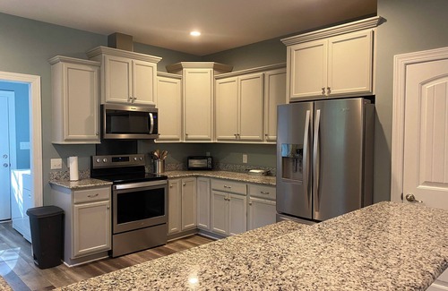 Chapel Hill House | Guesthouse at High Spirits Farm 3-bed 2-bath