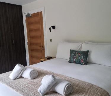Malahide House | Guesthouse- Deluxe Double Room