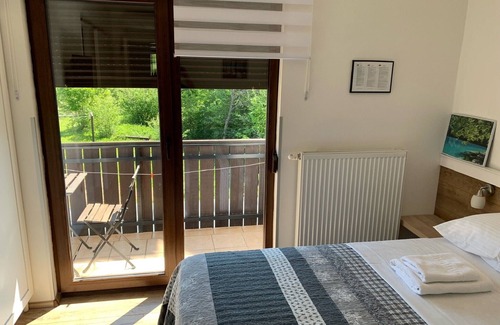 Jezerce House | Guesthouse Family Bosnic - Double Room with Balcony - 3 - 4