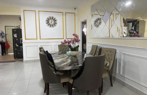 Gambang House | Guesthouse Kita D'Gambang