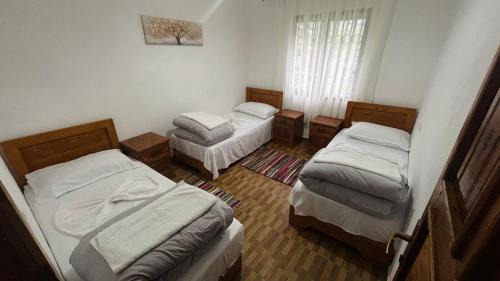 Kukes County House | Guesthouse Lola