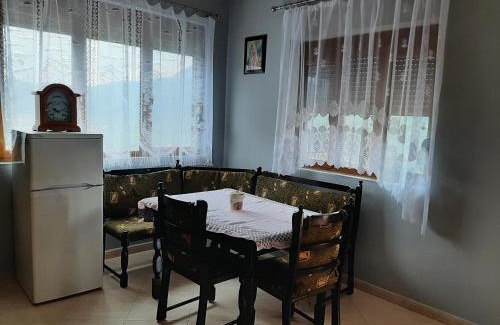 Tepelene Apartment | Guesthouse Lula 2