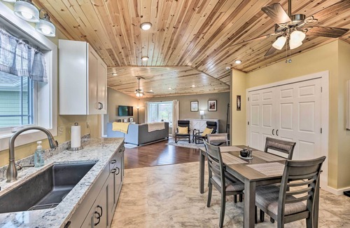 Marlinton House | Guesthouse on Lonesome Hollow: Hot Tub & Mtn Views