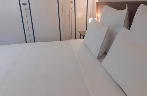 Harare Apartment | Guesthouse with green garden and pool - 2102