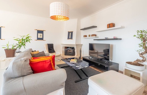 Apelacao Apartment | GuestReady - A Vibrant Getaway