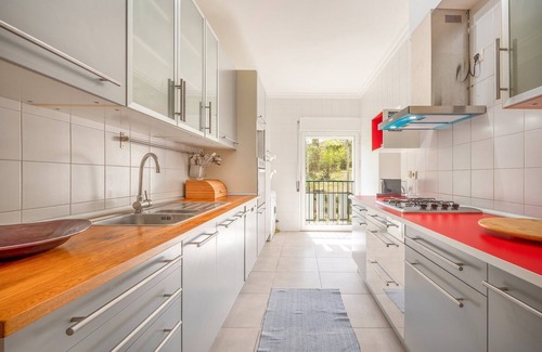 Olivais Apartment | GuestReady - Artsy delight near Parque das Nações
