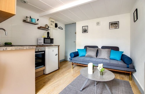 Jules Ferry - Recamier Apartment | GuestReady - Beautiful Flat Fits 2