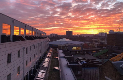 Deptford Apartment | GuestReady - Bright & Modern 2BR Flat in Deptford