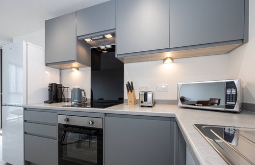 Vauxhall Apartment | GuestReady - Charm and Comfort in Vauxhall