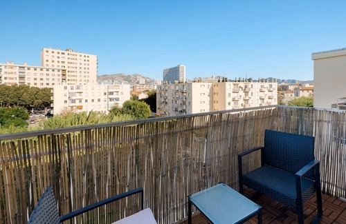 Saint-Giniez Apartment | GuestReady - Charming retreat with a balcony