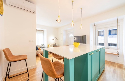 Alcantara Apartment | GuestReady - Colourful and Modern LxFactory