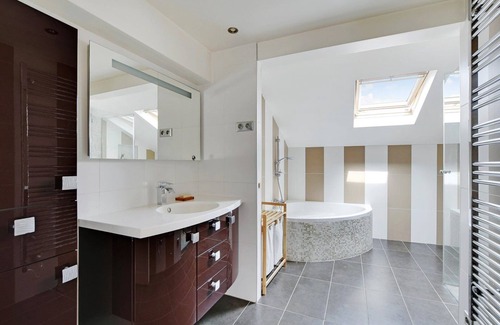Bagnolet Apartment | GuestReady - Family-Friendly Luxury in Bagnolet
