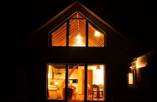Mosteiros House | GuestReady - Green OceanView Relaxing Cottage