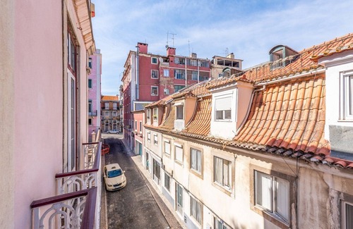 Sao Jose Apartment | GuestReady - Hidden Family Adobe in Príncipe Real