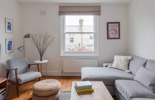 Brixton Hill Apartment | GuestReady - Light and Spacious 1 bed flat, Brixton